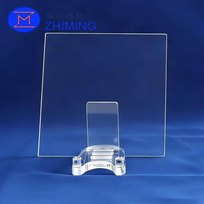 최신 회사 블로그 첨단 반도체 패키징에서의 사파이어, 유리 세라믹 및 용융 실리카의 비교 연구