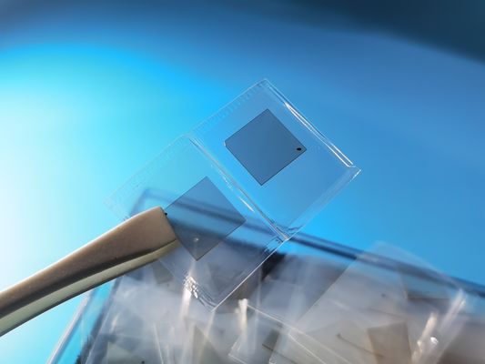 주문 10x10x0.5mm HPSI 1 SP (기술병) 2 SP (기술병) 4H 세미 SIC 탄화규소 와페르서브스트레이트 온라인 제조