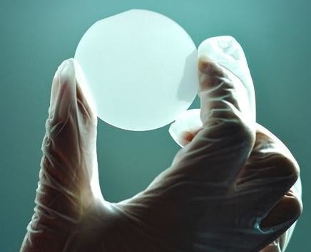 주문 평평한 단결정 사파이어 웨이퍼 Dia 100 밀리미터 2 인치 온라인 제조