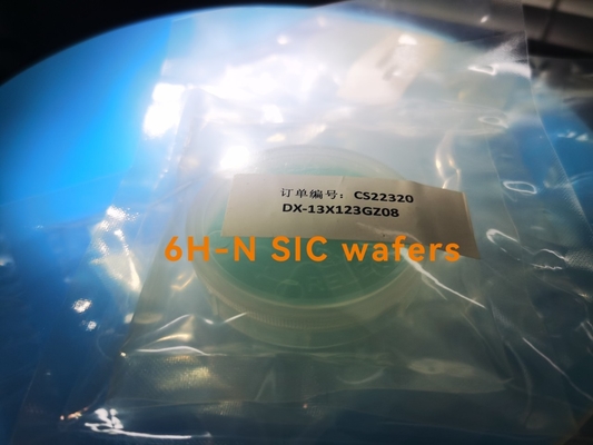 6H-N 4H-N SiC 기판 2는 0.33 밀리미터 0.43 밀리미터 탄화 규소 웨이퍼로 조금씩 움직입니다